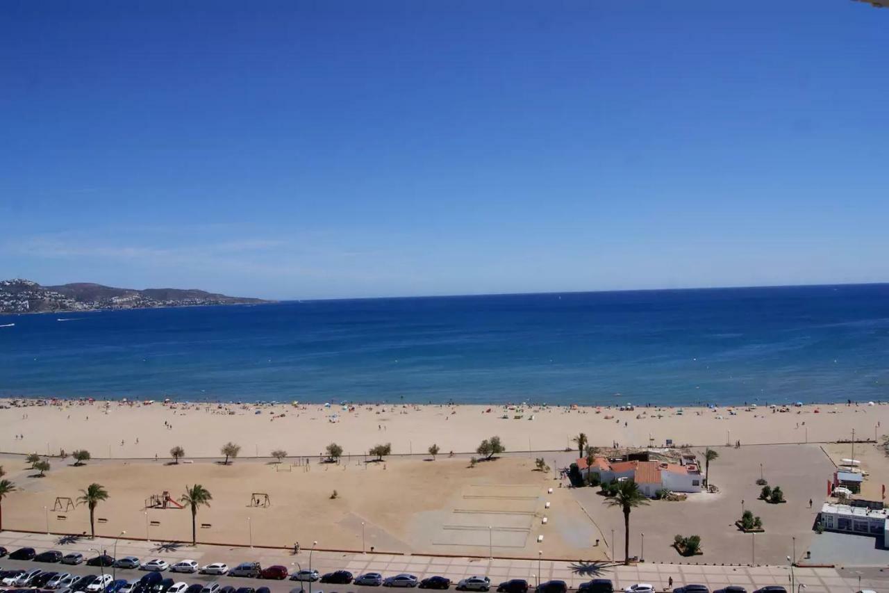 Holidays P14 Sea View Empuriabrava Extérieur photo
